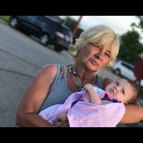 Meet your Posher, Rhonda - Picture 1 of 1